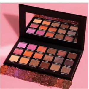 KAB‎ Cosmetics day + night eyeshadow palette brand new in box